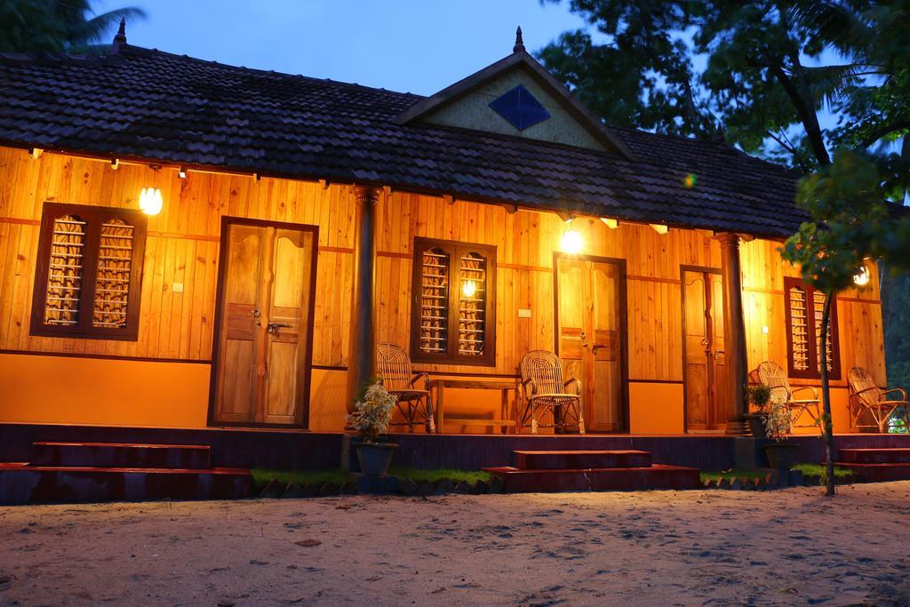 Marari Beach Paradise Mararikulam Eksteriør billede